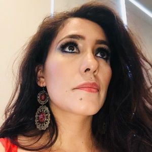 Meet your Posher, Monica